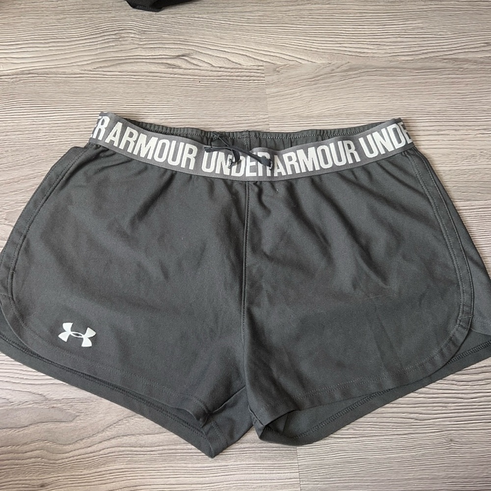 gray under armour shorts